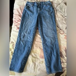 Woman’s pacsun jeans